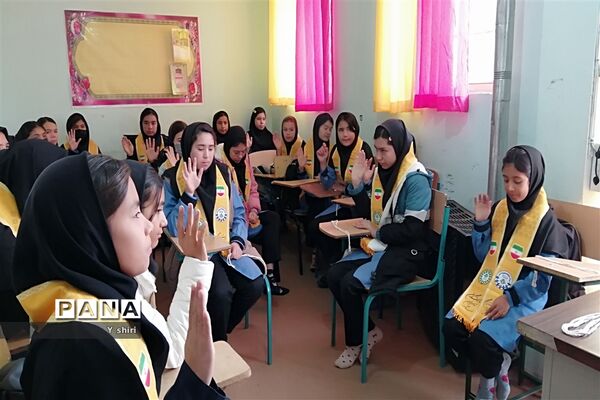 آموزش پیشتازان در مدارس محروم شهرستان‌های مانه و سملقان