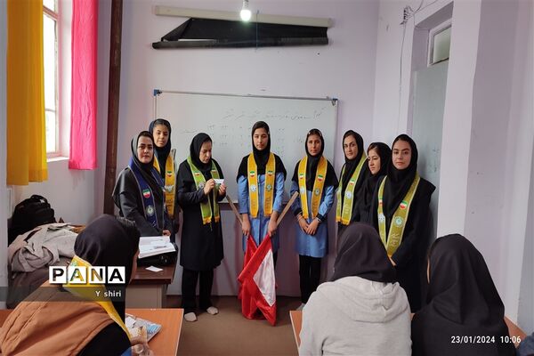 آموزش پیشتازان در مدارس محروم شهرستان‌های مانه و سملقان