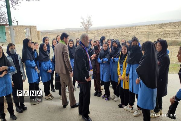 آموزش پیشتازان در مدارس محروم شهرستان‌های مانه و سملقان