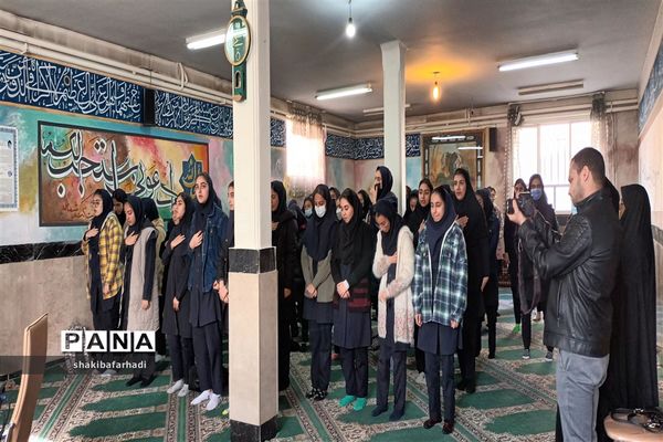 همایش رأی اولی‌ها در هنرستان شیخ محمد بلیغ شهرستان فیروزکوه