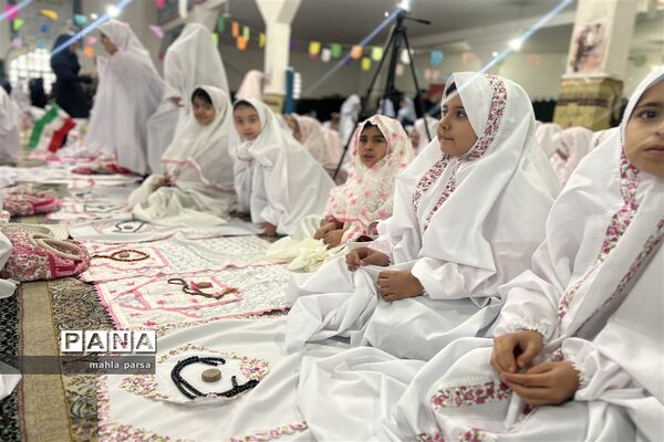 جشن تکلیف دختران مانه و سملقان در مسجد جامع