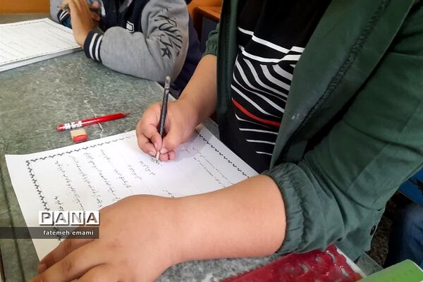 نامه عاشقانه‌ای به پدر  در آموزشگاه مبعث شهرستان میبد