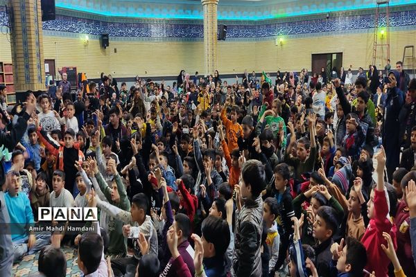 جشن پدر پسری دبستان مصطفی بیات در مسجد خامس آل عبا شهرستان ملارد