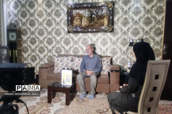 دیدار دانش‌آموزان باقرشهری با جانباز آزاده دفاع مقدس