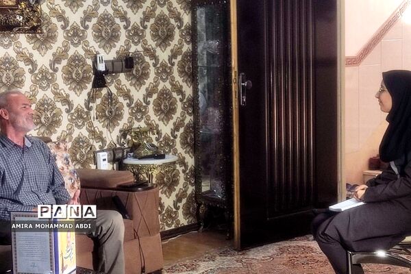 دیدار دانش‌آموزان باقرشهری با جانباز آزاده دفاع مقدس
