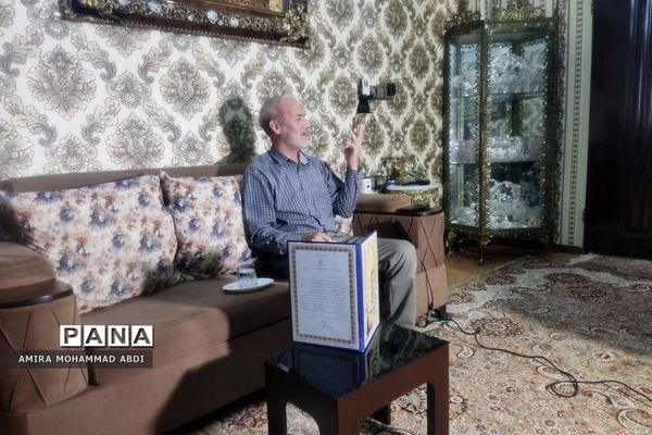 دیدار دانش‌آموزان باقرشهری با جانباز آزاده دفاع مقدس