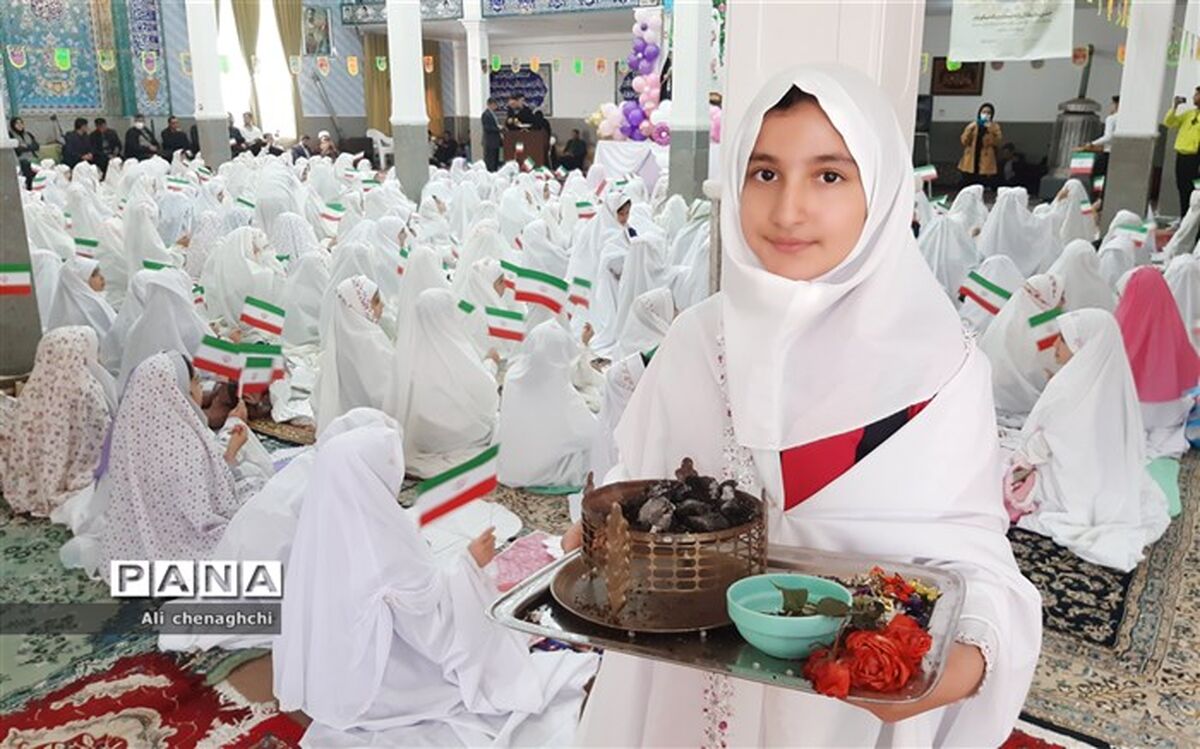 با حضور ۴۰۰ دانش‌آموز دختر ، جشن تکلیف مدارس روستایی دشت آبی  برگزار شد / فیلم
