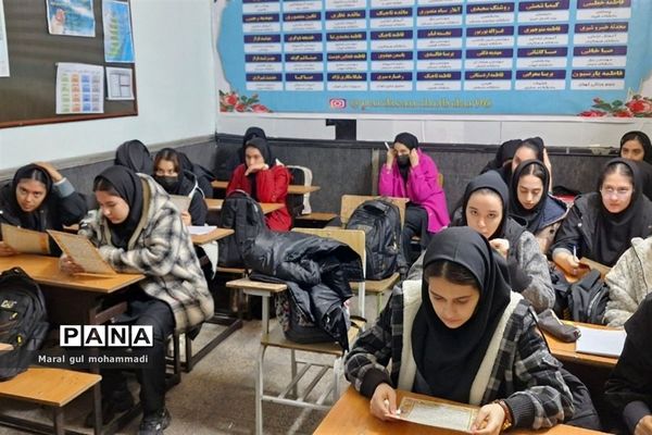 برگزاری نمایشگاه فرهنگی هنری و سفره سالم در دبیرستان پردیسان ورامین