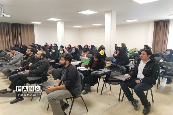 برگزاری کلاس آموزشی فعالیت‌های اردویی در منطقه ۱۶