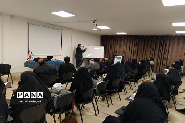 برگزاری کلاس آموزشی فعالیت‌های اردویی در منطقه ۱۶