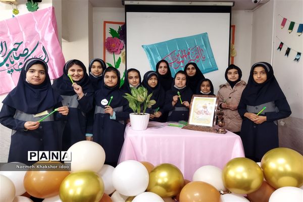 برگزاری مراسم ولادت امام علی (ع) درمدرسه همای ۲ ناحیه ۲ مشهد