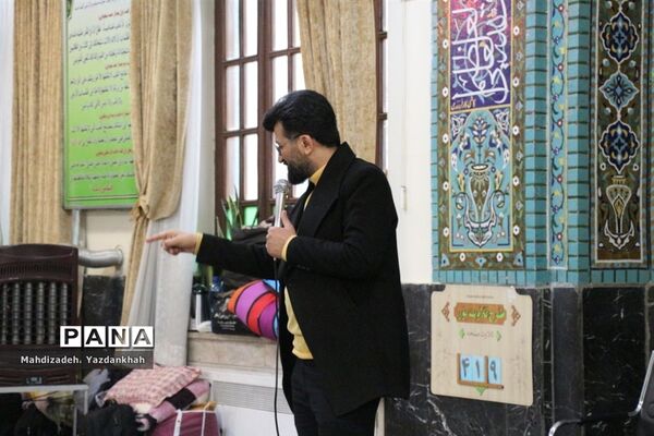 افتتاحیه مراسم معنوی اعتکاف در مسجد هجرت آموزش و پرورش ناحیه ۳ مشهد