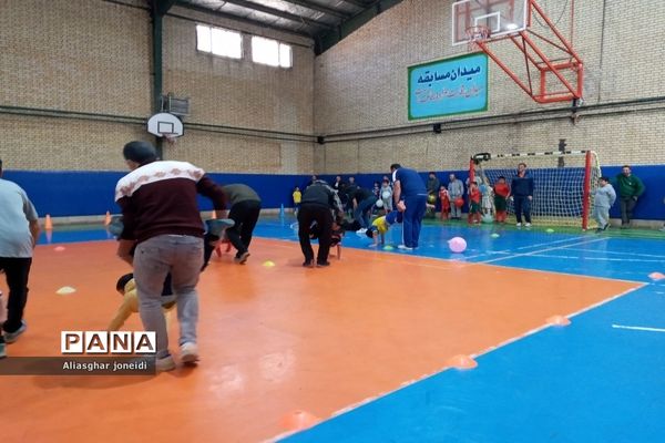 مسابقه پدر پسری و رقابت پایاپای بین پدرها و پسرها در شهرستان پیشوا