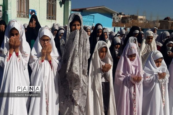 اقامه نماز باران در مدارس سبزوار