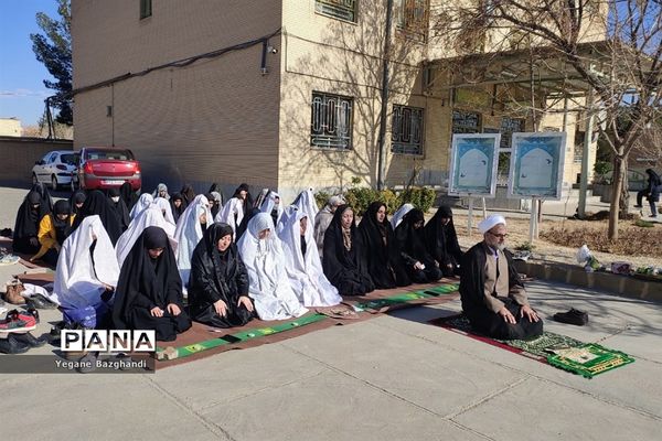 اقامه نماز باران در مدارس سبزوار