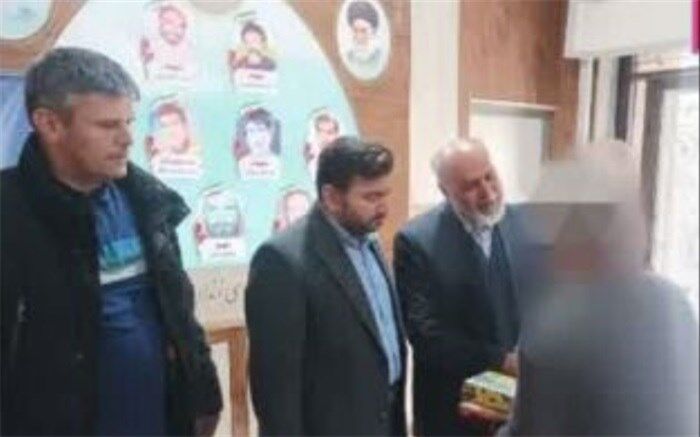 دانشجومعلمان‌ یک پدر زندانی را آزاد کردند