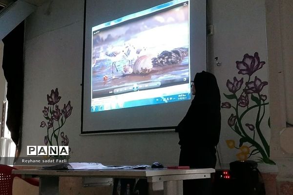 اجرای طرح سواد مالی در دبیرستان متوسطه اول زینبیه۲ شهریار