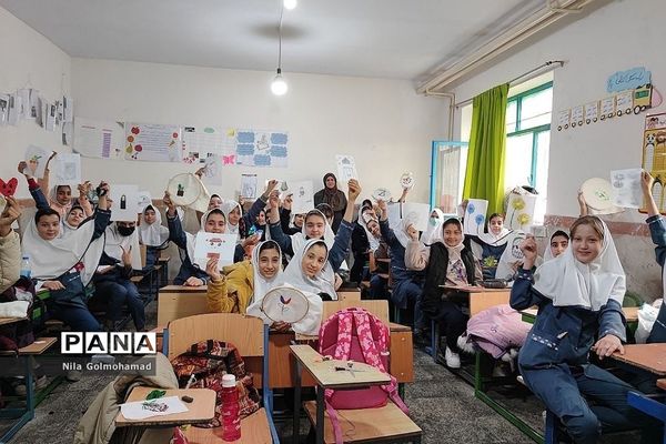 کارگاه آموزشی و مهارت‌آموزی  در مدرسه حافظ دختران شهریار