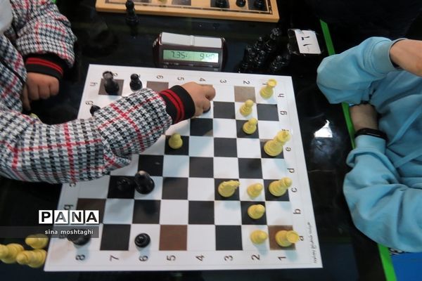 مسابقه شطرنج خانوادگی در هیئت شطرنج بجنورد