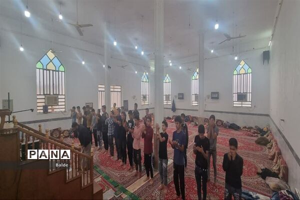 مراسم معنوی اعتکاف دانش‌آموزان پسر شادگانی