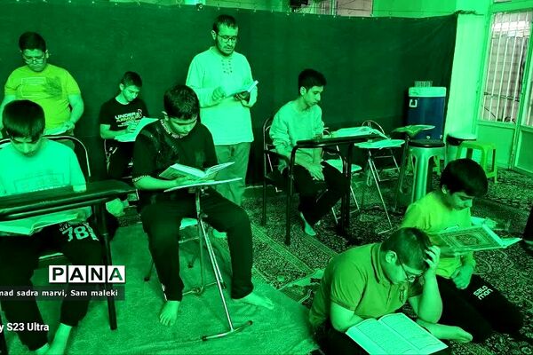 حضور دانش‌آموزان ناحیه دو شهرری در مراسم معنوی اعتکاف