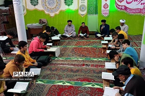 حضور دانش‌آموزان ناحیه دو شهرری در مراسم معنوی اعتکاف