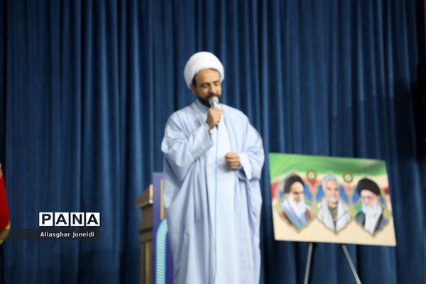 جشن تکلیف عبادی ویژه دانش‌آموزان پسر پایه نهم شهرستان پیشوا