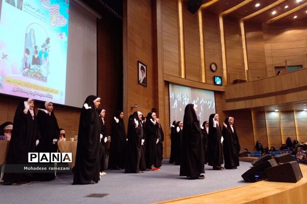 برگزاری همایش مشاوره ای  تربیت فرزند در تالار شهر مشهد