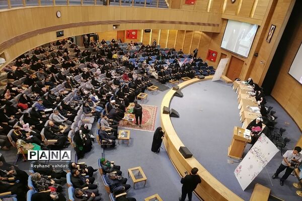 برگزاری همایش مشاوره ای  تربیت فرزند در تالار شهر مشهد