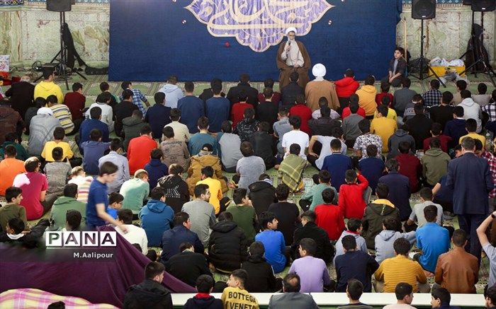 شرکت بیش از ۷ هزار دانش‌آموز چهارمحال و بختیاری در مراسم اعتکاف