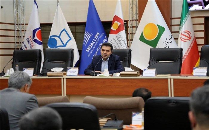 ضرورت نظارت واحدهای حقوقی صندوق ذخیره فرهنگیان بر همه مراحل قراردادهای مالی