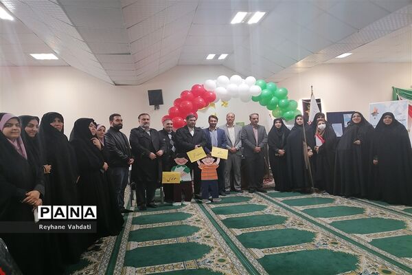 جشنواره تجربه گردانی مدیران مدارس ناحیه دو با عنوان الف تا ی