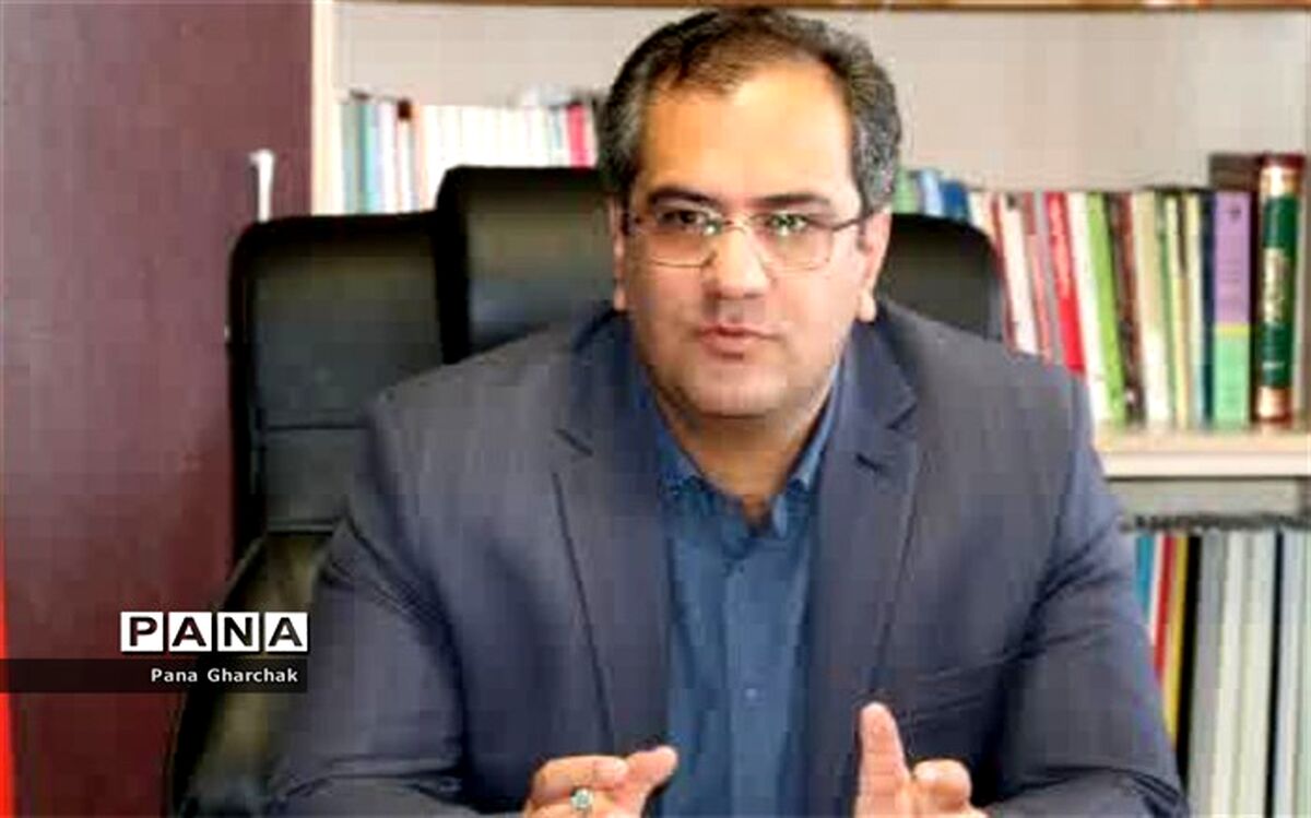 افتتاح ساختمان آتش‌نشانی، سه زمین چمن مصنوعی و آرامستان به‌مناسبت دهه فجر در شهرستان  قرچک