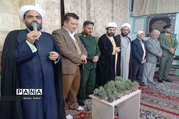اعتکاف دانش‌آموزی در فاروج