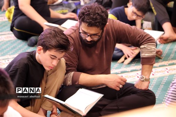 اعتکاف دانش‌آموزی ناحیه ۳ مشهد در مسجد امام صادق علیه السلام