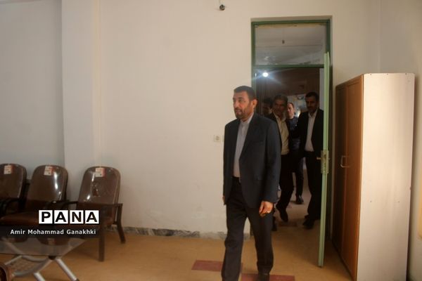 بازدید مسئولان آموزش و پرورش استان بوشهر از ساختمان جدید سازمان دانش‌آموزی استان