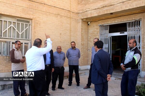 بازدید مسئولان آموزش و پرورش استان بوشهر از ساختمان جدید سازمان دانش‌آموزی استان