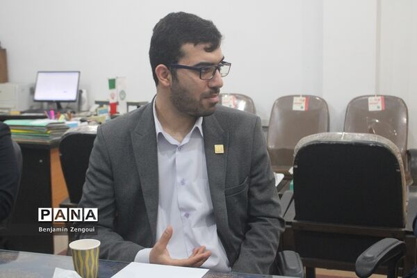 جلسه هم اندیشی سازمان دانش‌آموزی استان بوشهر با اداره نهضت سوادآموزی استان