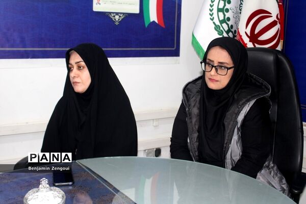 جلسه هم اندیشی سازمان دانش‌آموزی استان بوشهر با اداره نهضت سوادآموزی استان