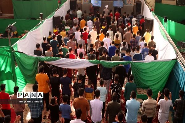 اعتکاف دانش‌آموزی در یزد