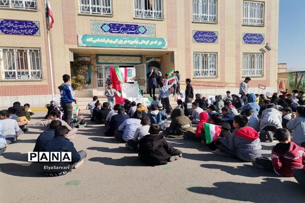 نو اختن زنگ انقلاب در مدارس پسرانه خلیل‌آباد
