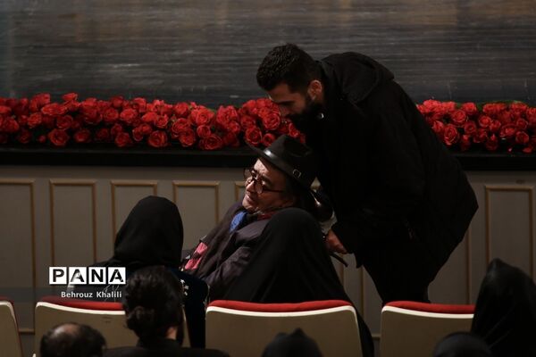مراسم افتتاحیه چهل و دومین جشنواره بین‌المللی فیلم فجر