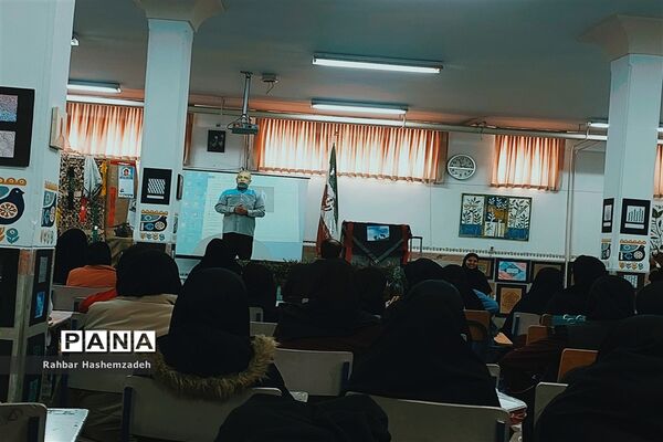 نمایشگاه فرهنگ و ادب به مناسبت دهه فجر