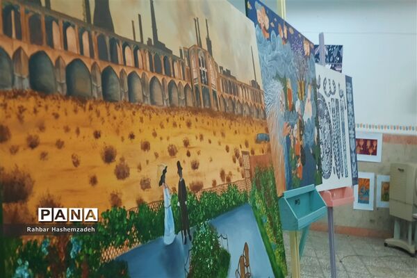 نمایشگاه فرهنگ و ادب به مناسبت دهه فجر