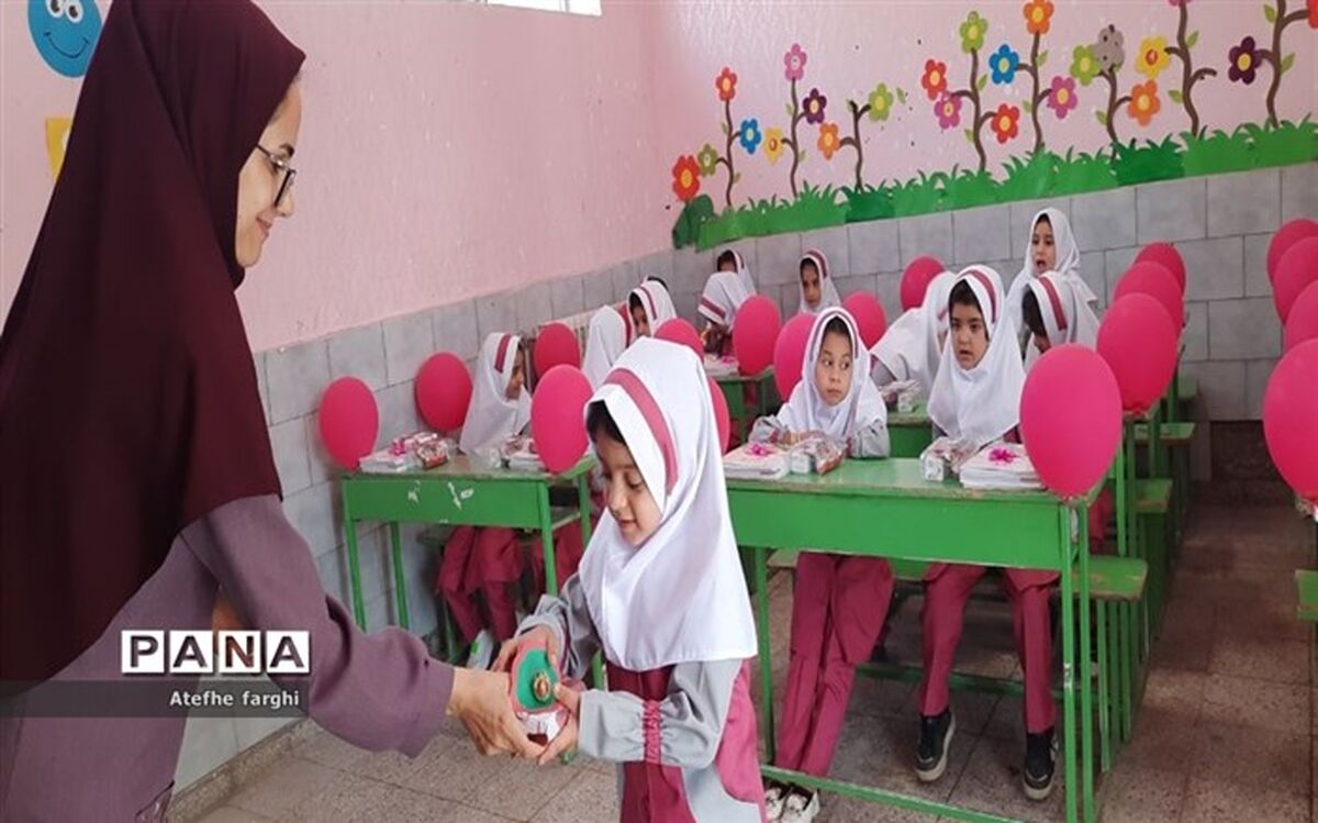 تکریم جایگاه معلم موجب ارتقای شاخص‌های فرهنگی و معنوی شخصیت معلم