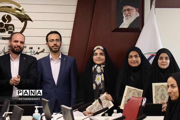 مراسم تجلیل از برگزیدگان پویش «بیمــه شــرط عقــل است» در ساختمان صندوق تامین خسارت‌های بدنی