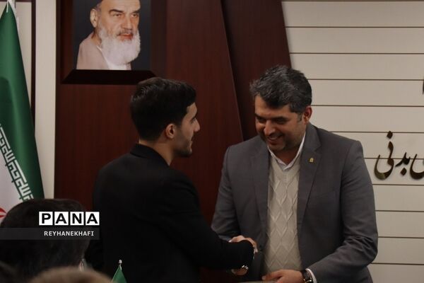 مراسم تجلیل از برگزیدگان پویش «بیمــه شــرط عقــل است» در ساختمان صندوق تامین خسارت‌های بدنی