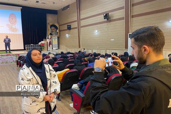 همایش مشق سرنوشت‌ در شهرستان ملارد