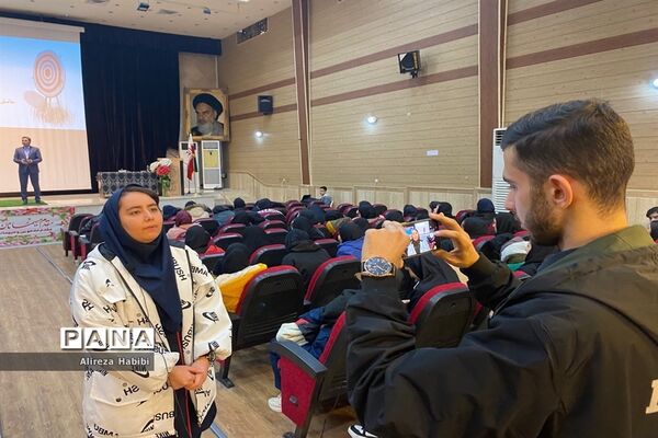 همایش مشق سرنوشت‌ در شهرستان ملارد