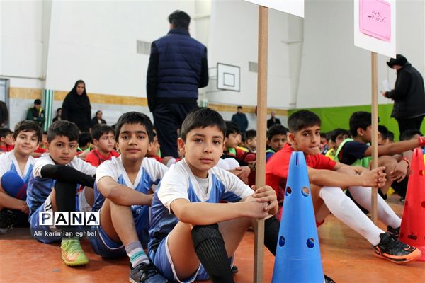 برگزاری افتتاحیه مسابقات فوتسال بین مدارس گلبهار